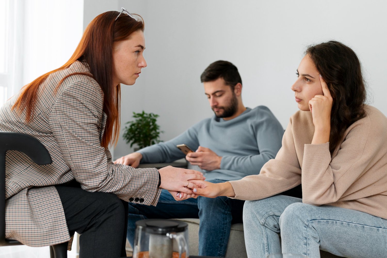 Attachment Wounds in Adult Relationships: Signs You Are Repeating Old Patterns